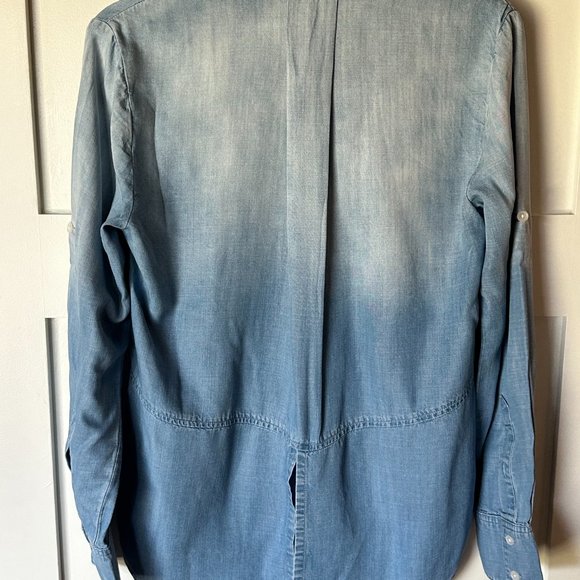 Cloth & Stone | Anthropologie | Chambray Buttondown - Picture 4 of 7